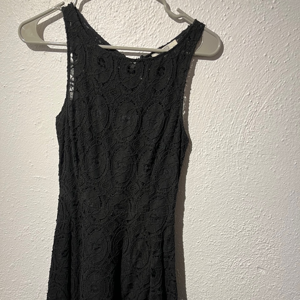 Black lacey dress